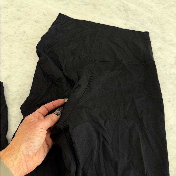 Sunzel Black Spandex Wide Leg Leggings Worn 1x! Tall girl friendly!! - Picture 7 of 8